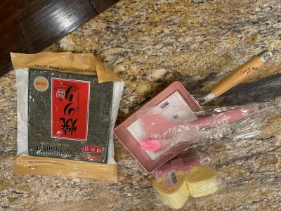 Awesome gifts for making Onigiri and rolled eggs among many other things!