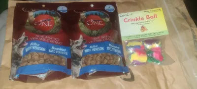 Treats and crinkle balls 