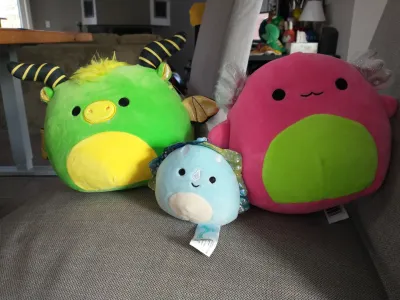BLACKLIGHT squishmallows?! Awesome!
