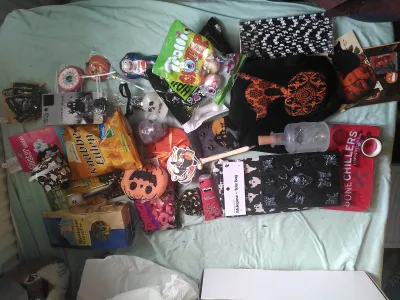 So many Halloween gifts!!