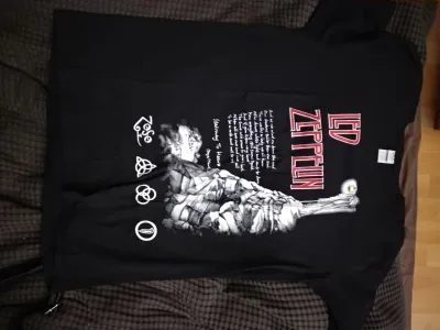 Led Zeppelin t-shirt