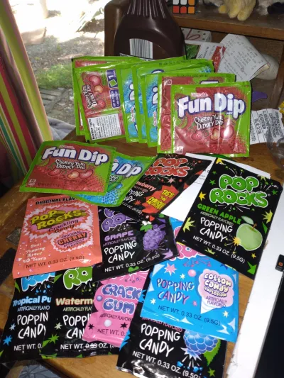 A mountain of poprocks and fundip
